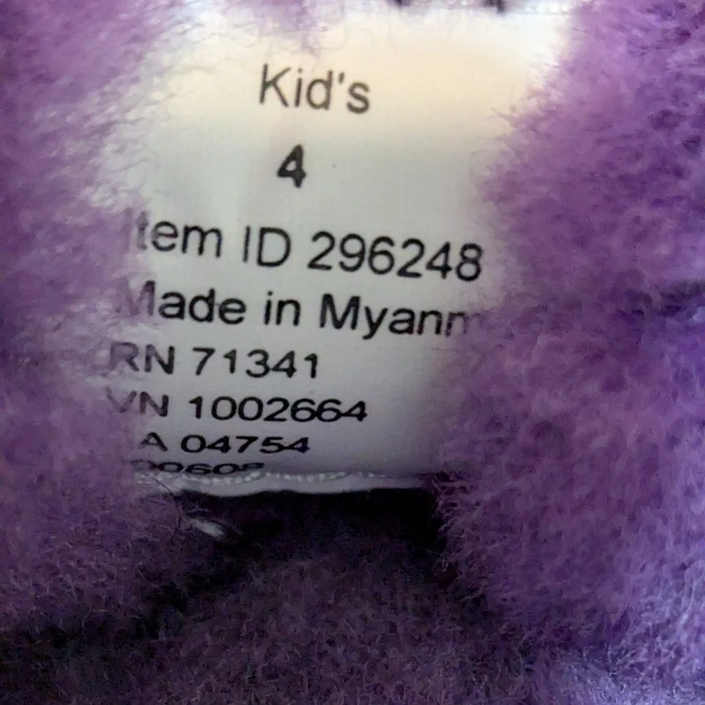 New L.L. Bean Gray Purple Suede Moccasin Slippers Kid's Size 4